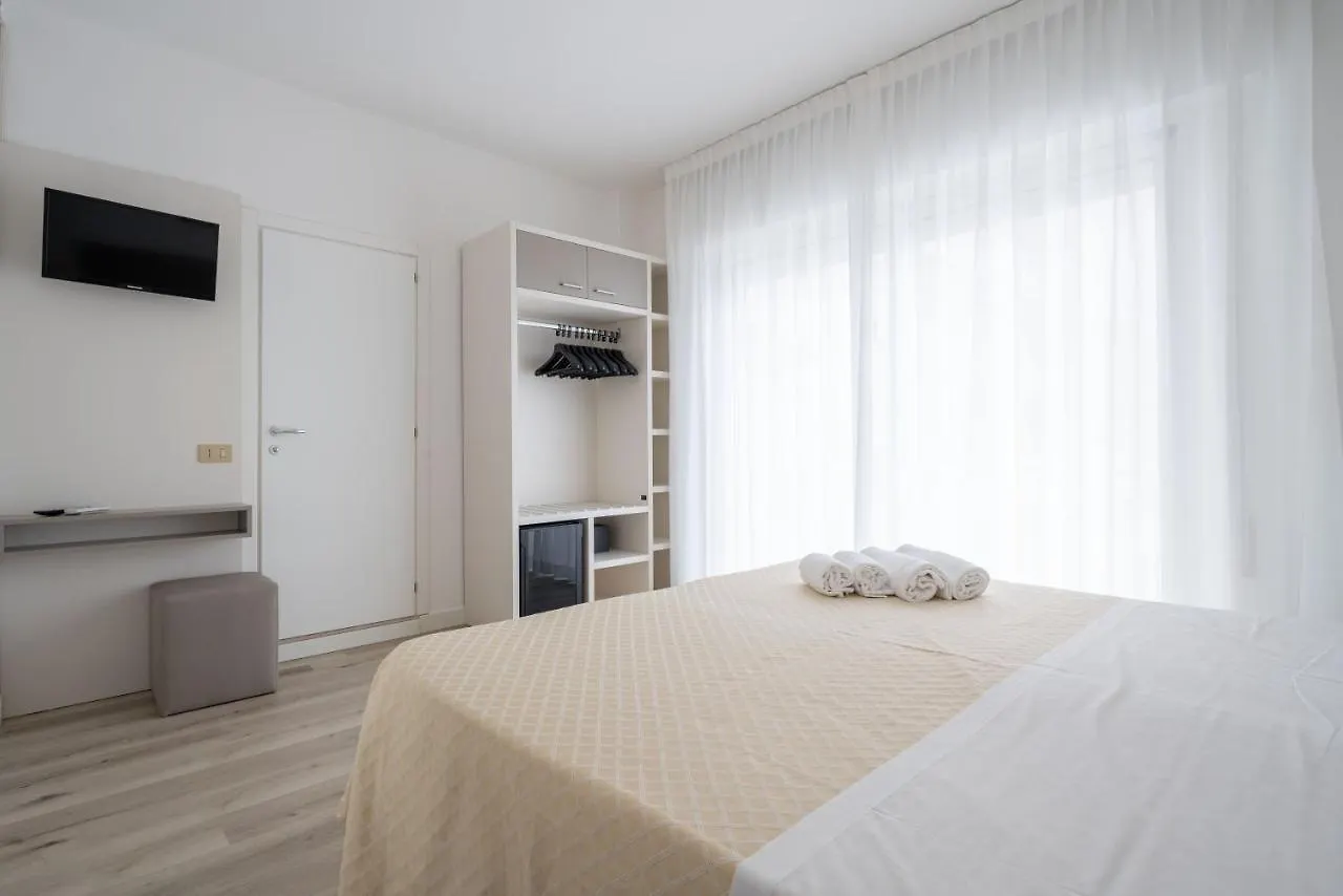 Hotel Boston 3 Stelle Superior Frontemare Lido di Jesolo