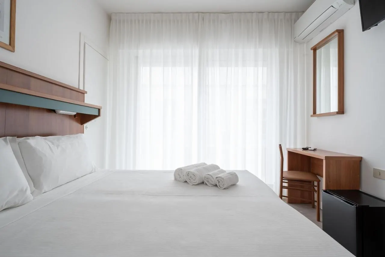 Hotel Boston 3 Stelle Superior Frontemare Lido di Jesolo