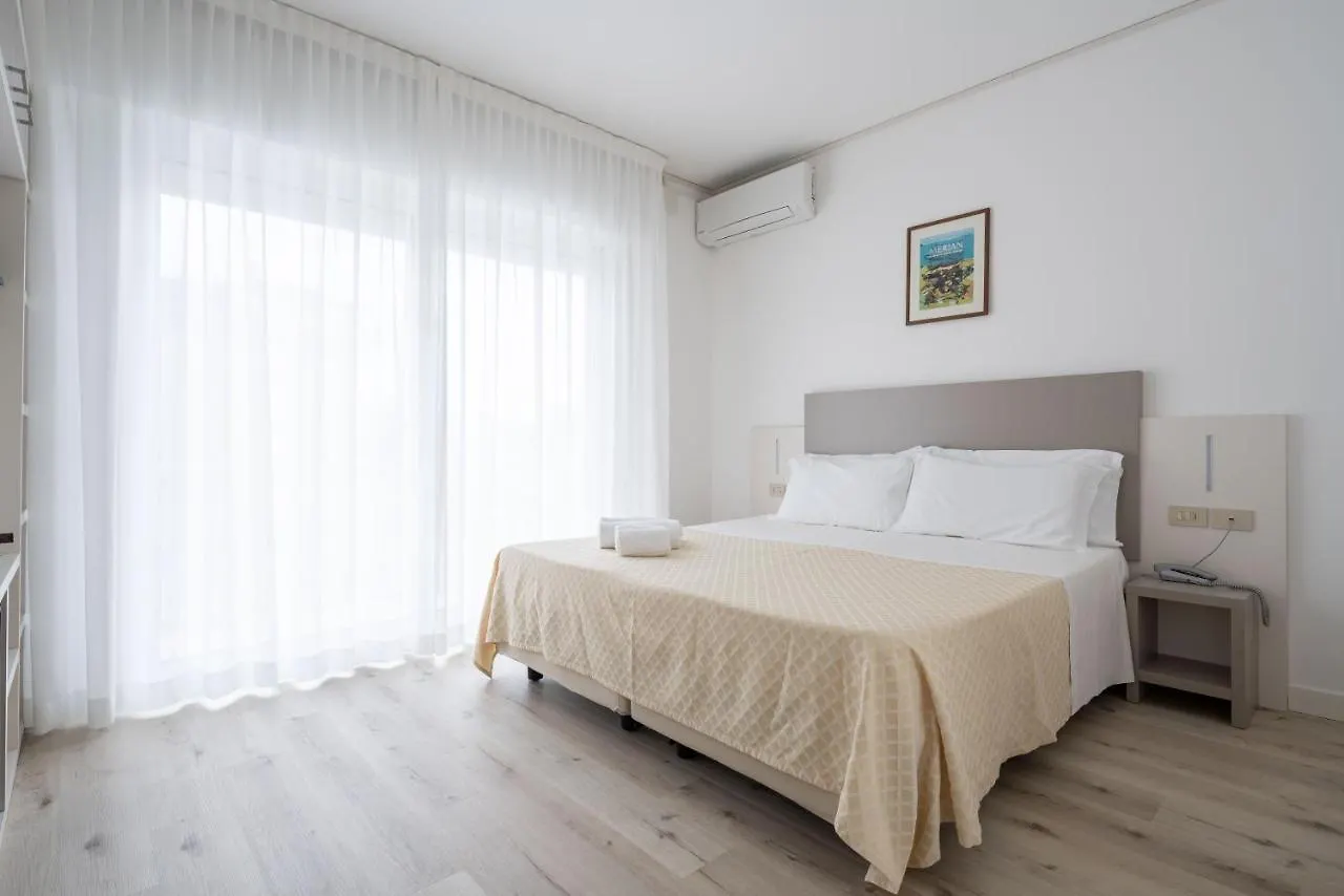 Hotel Boston 3 Stelle Superior Frontemare Lido di Jesolo Italy