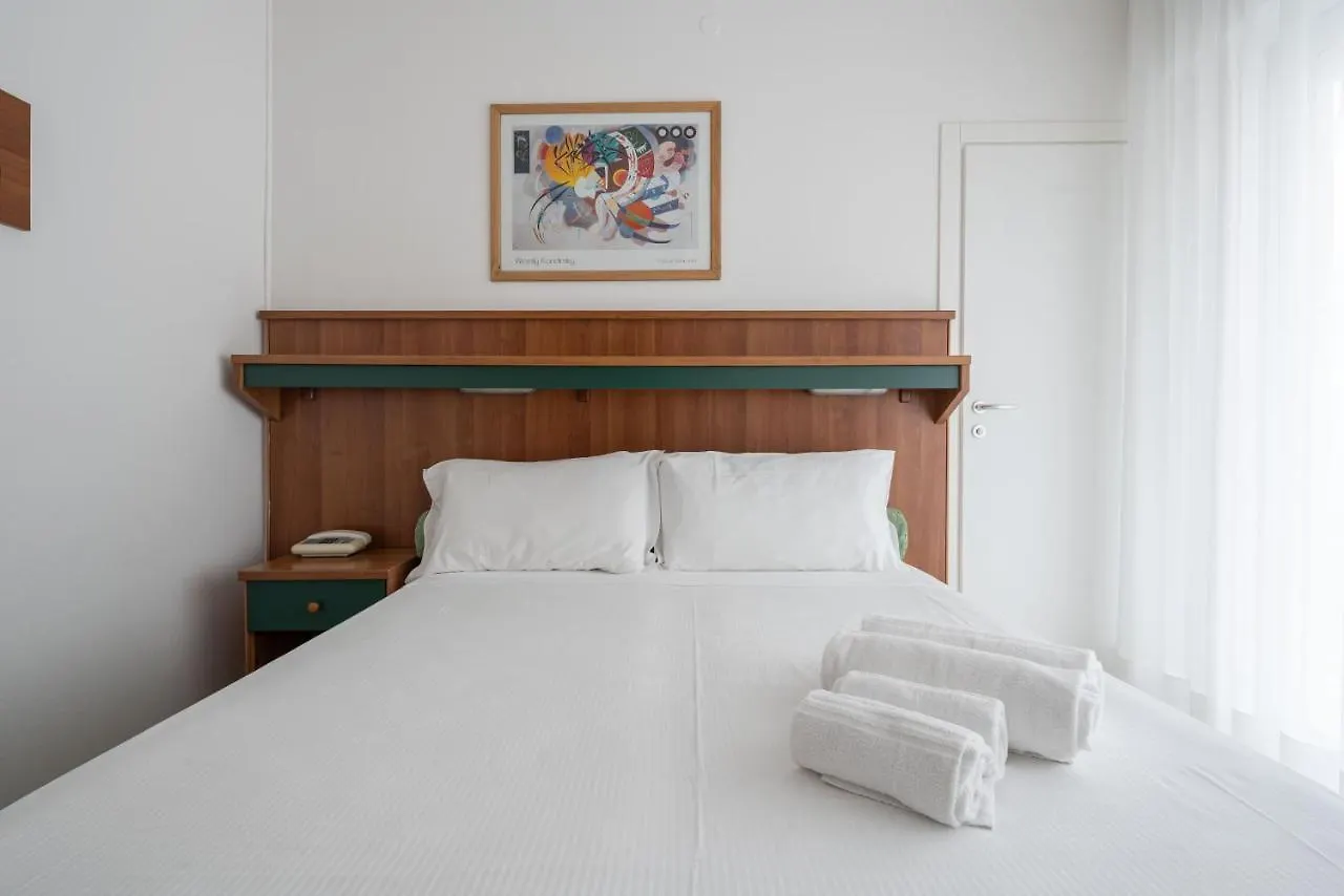 Hotel Boston 3 Stelle Superior Frontemare Lido di Jesolo