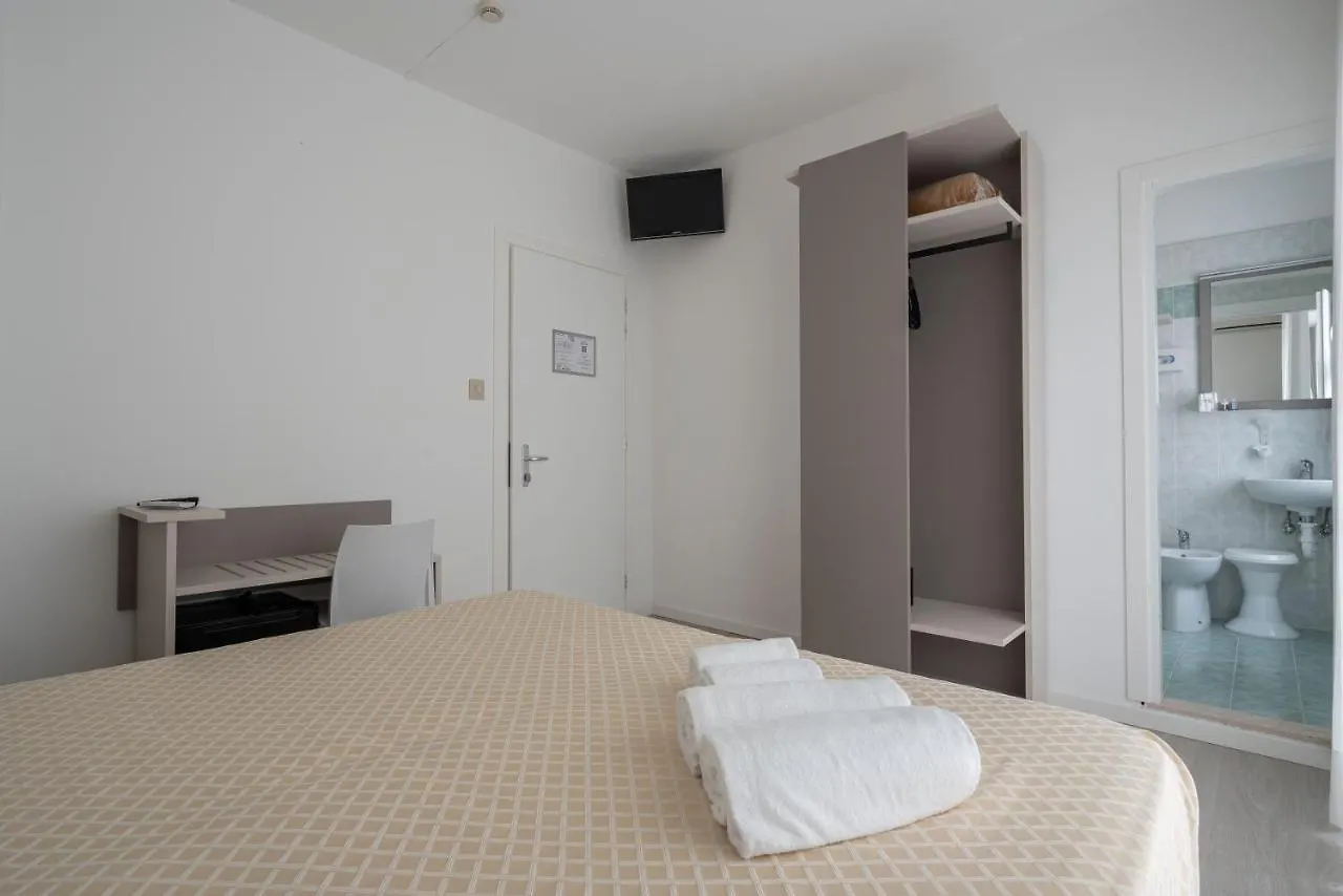 Hotel Boston 3 Stelle Superior Frontemare Jesolo