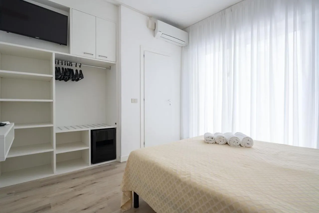 ***  Hotel Boston 3 Stelle Superior Frontemare Lido di Jesolo Italy