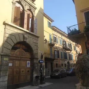 Protezione Della Giovane - Female Auberge de jeunesse