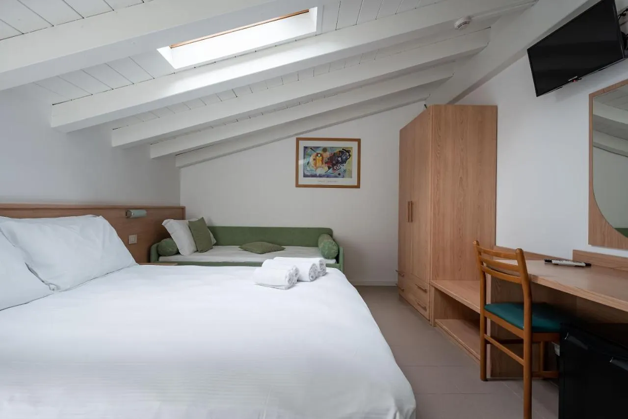 Hotel Boston 3 Stelle Superior Frontemare Lido di Jesolo